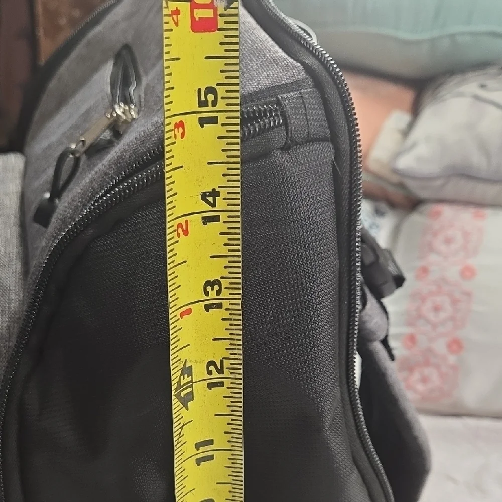 Fisher-Price 15 pockets